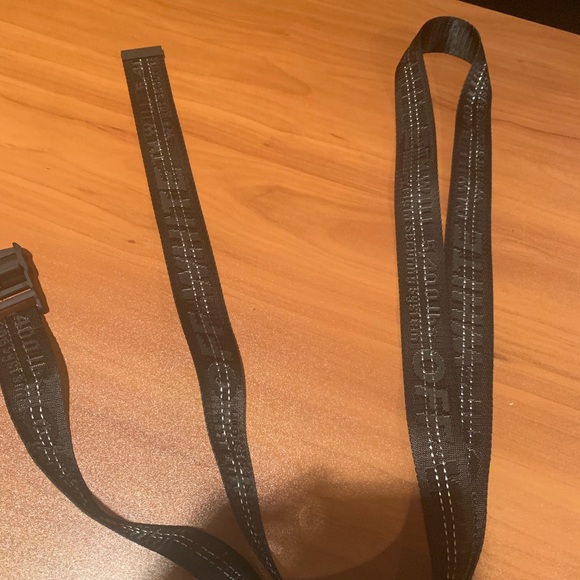 Off white industrial black belt - Picture 3 of 3